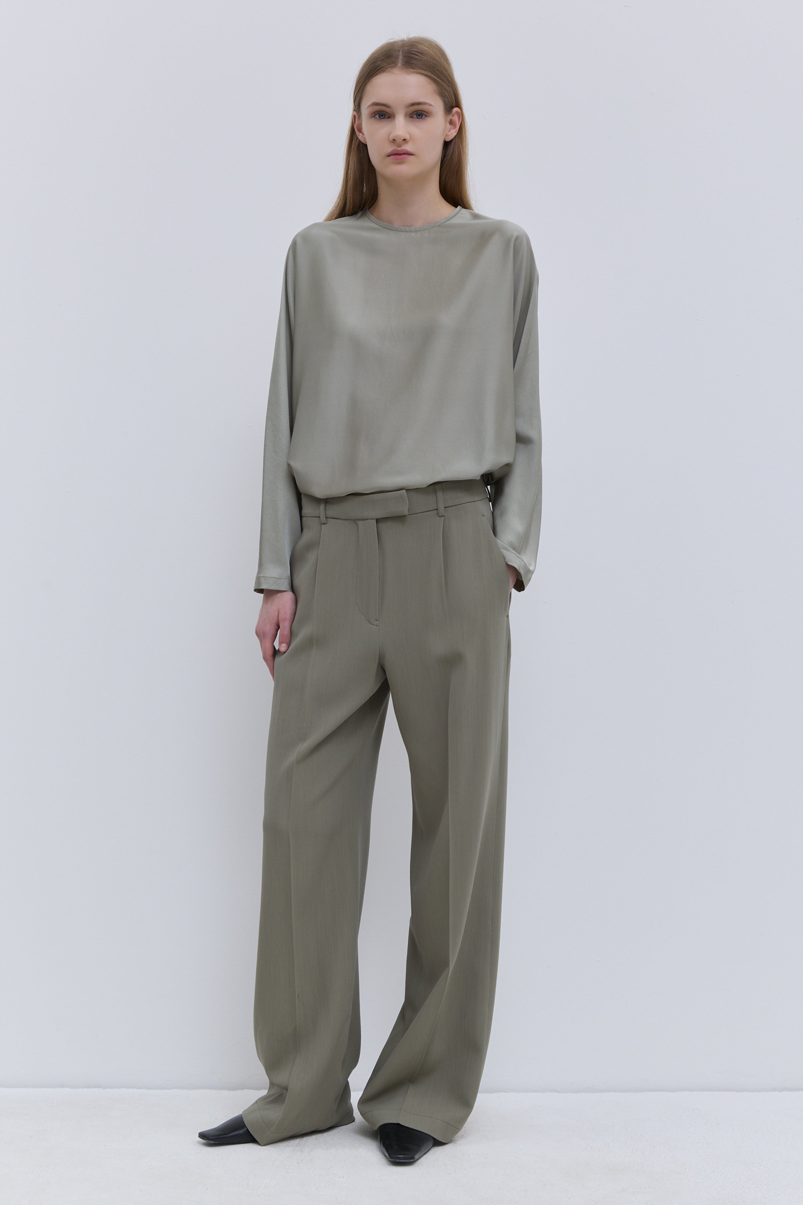 Christian Wijnants women’s Laurel Cloud wool trousers with elegant tailored fit