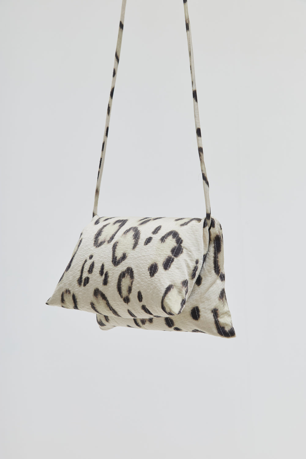 Billy Pillow Bag