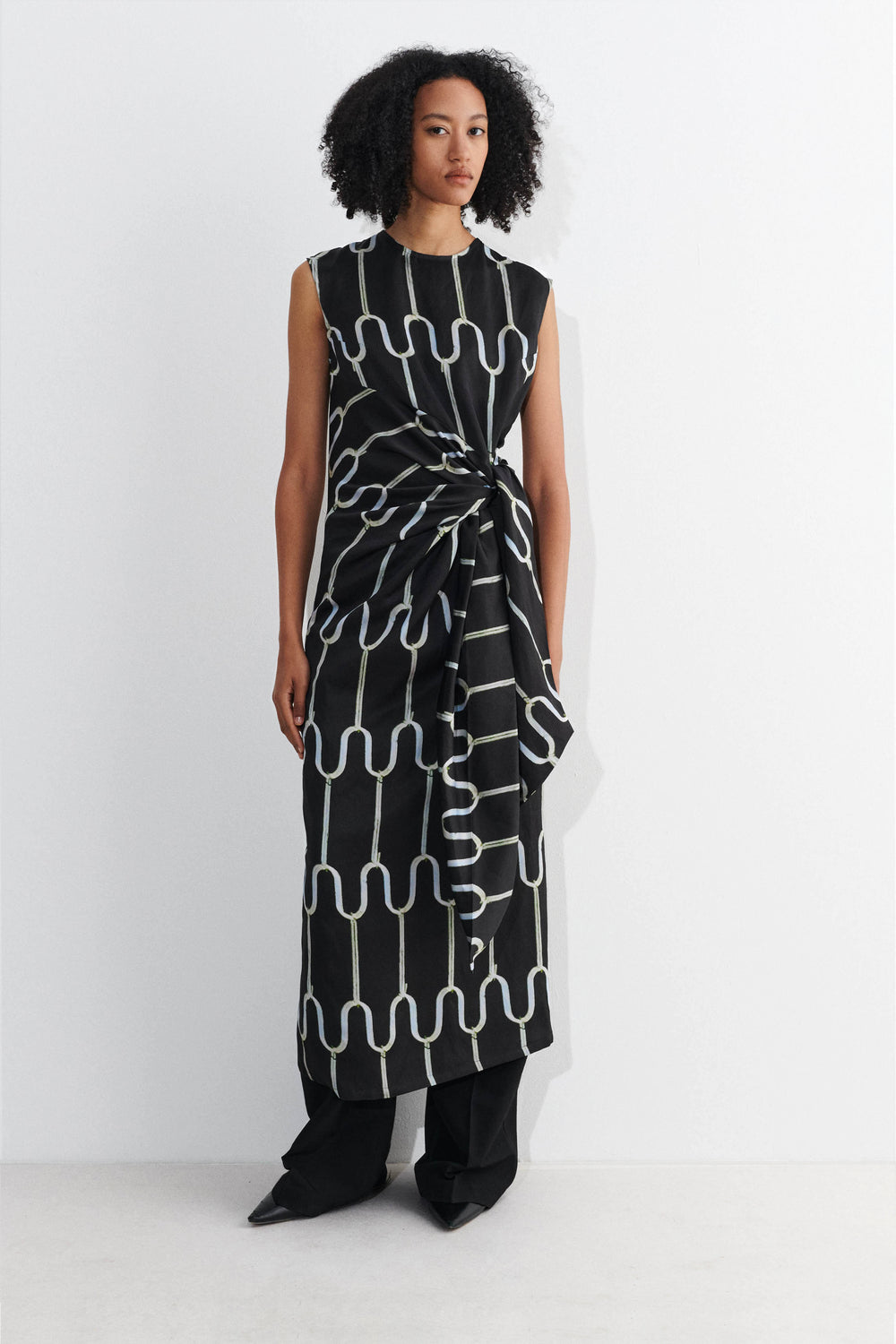 Daitra Dress