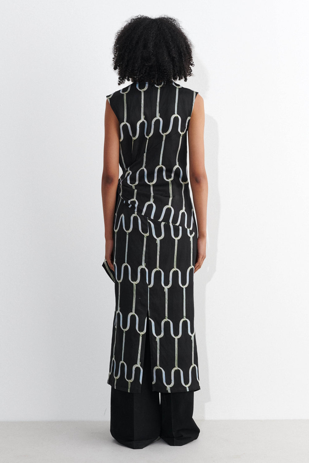 Daitra Dress