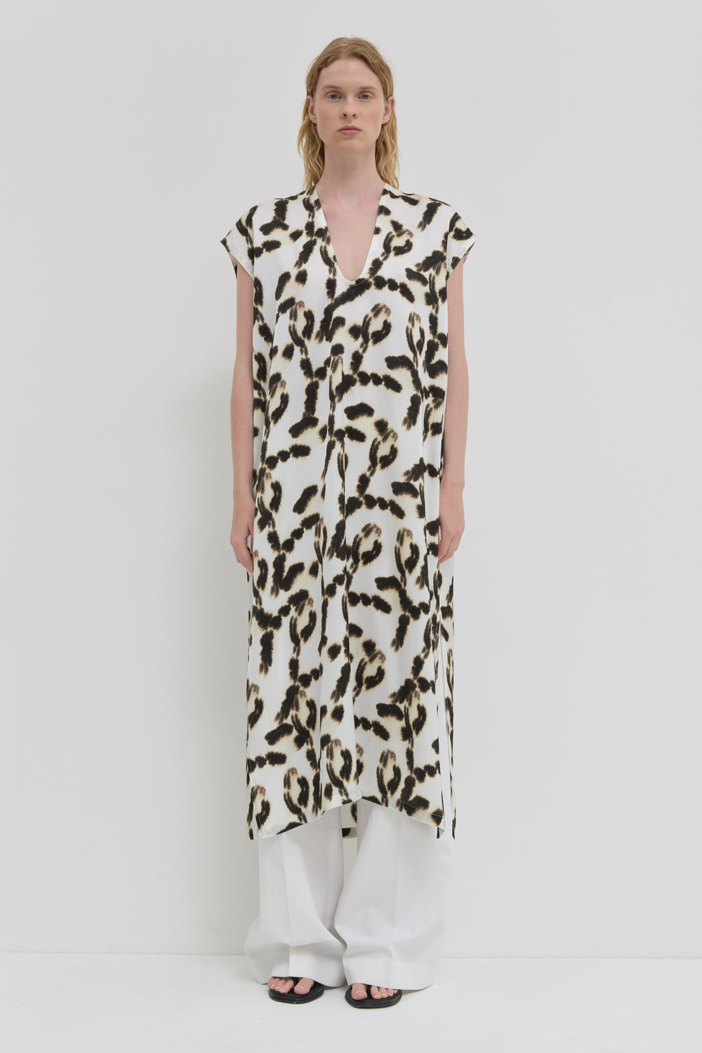 Deralosa belted V-neck dress in Vanilla Magnolia print front view