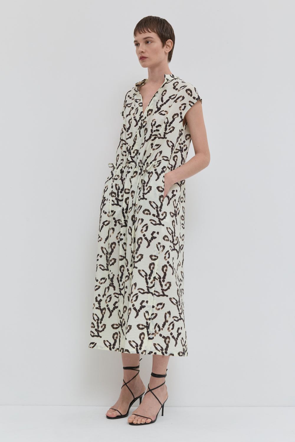 Doryas shirt dress in Wheat Magnolia print with adjustable waist belt side view