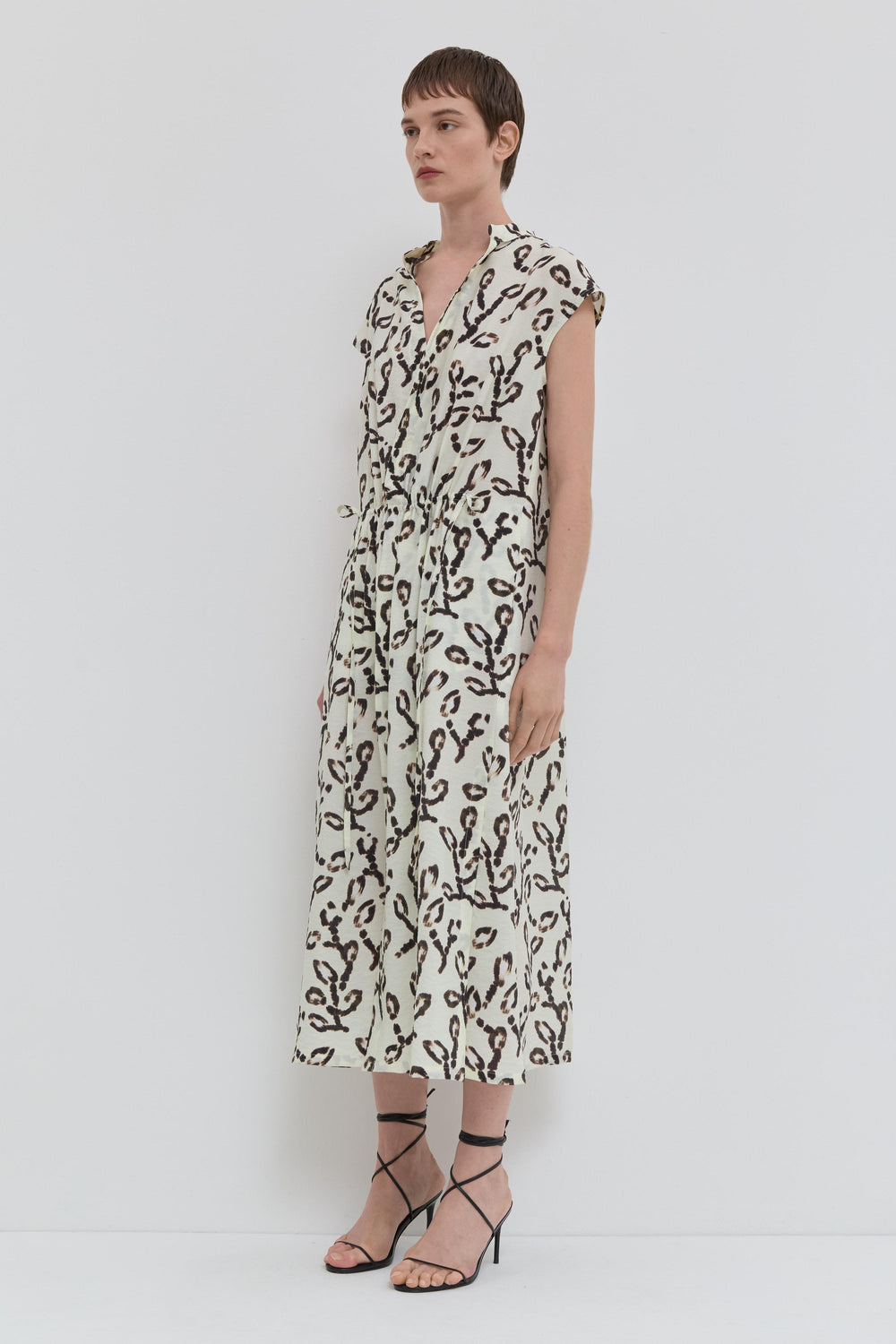 Doryas shirt dress in Wheat Magnolia print with adjustable waist belt side view