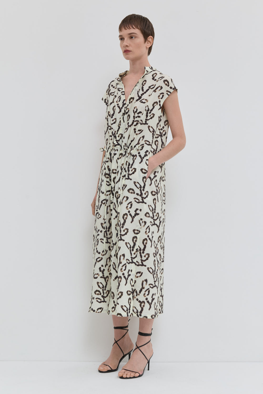 Doryas shirt dress in Wheat Magnolia print with adjustable waist belt