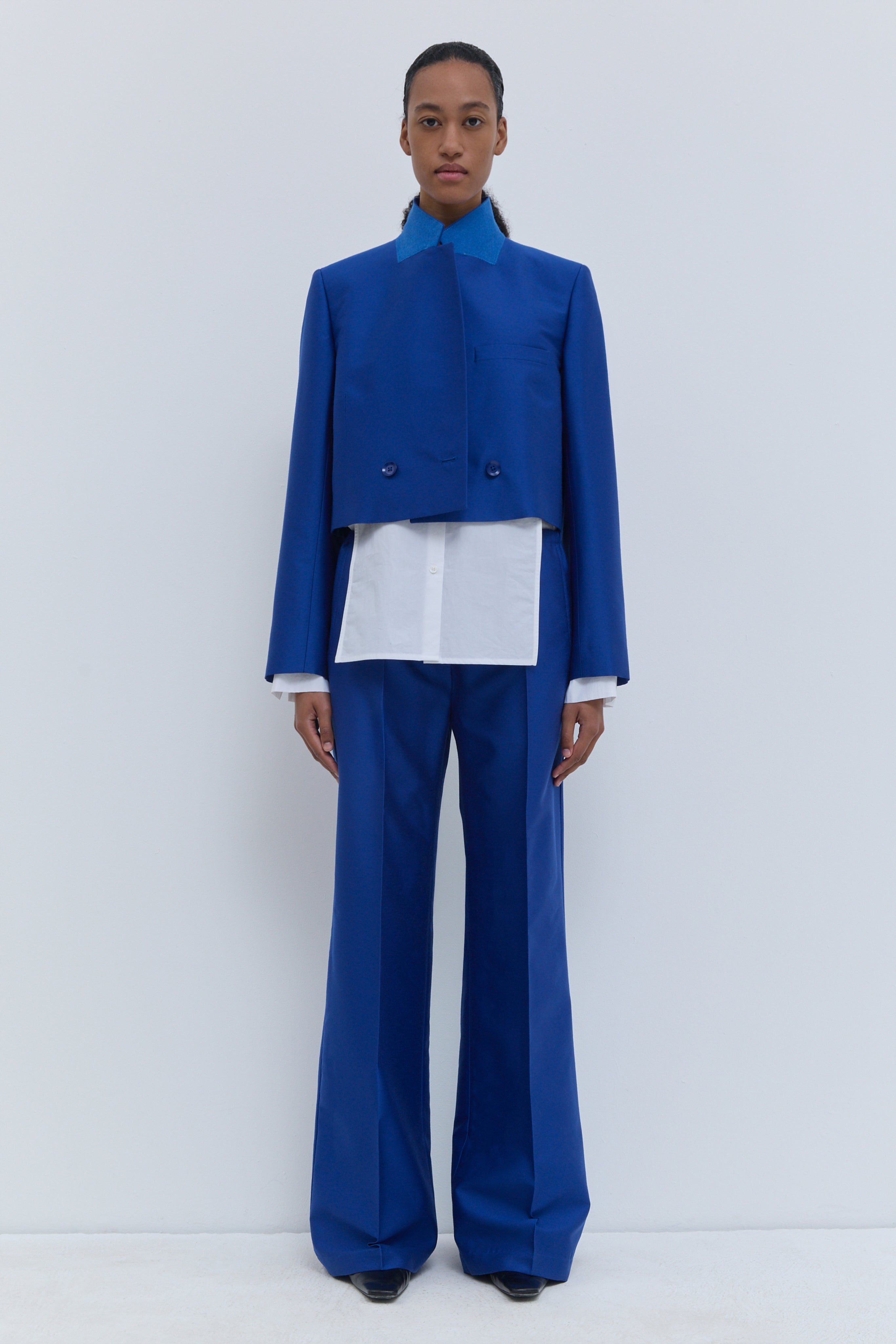 Javas cropped tailored jacket in deep blue