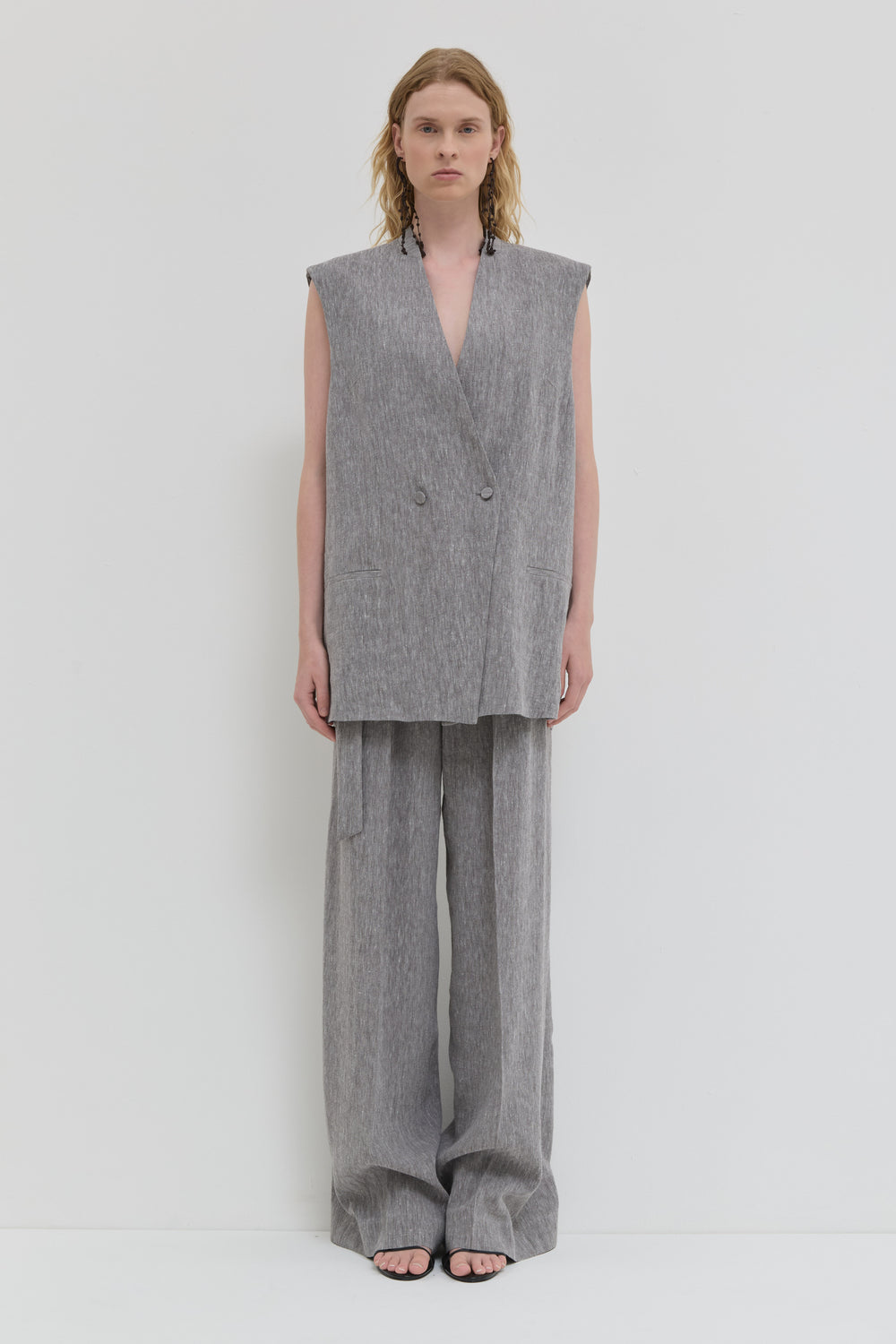Judrio Sleeveless Blazer