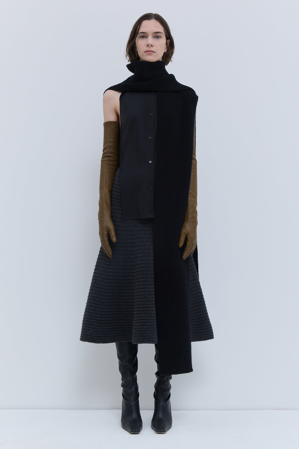 Christian Wijnants black ribbed knit scarf with elongated panels