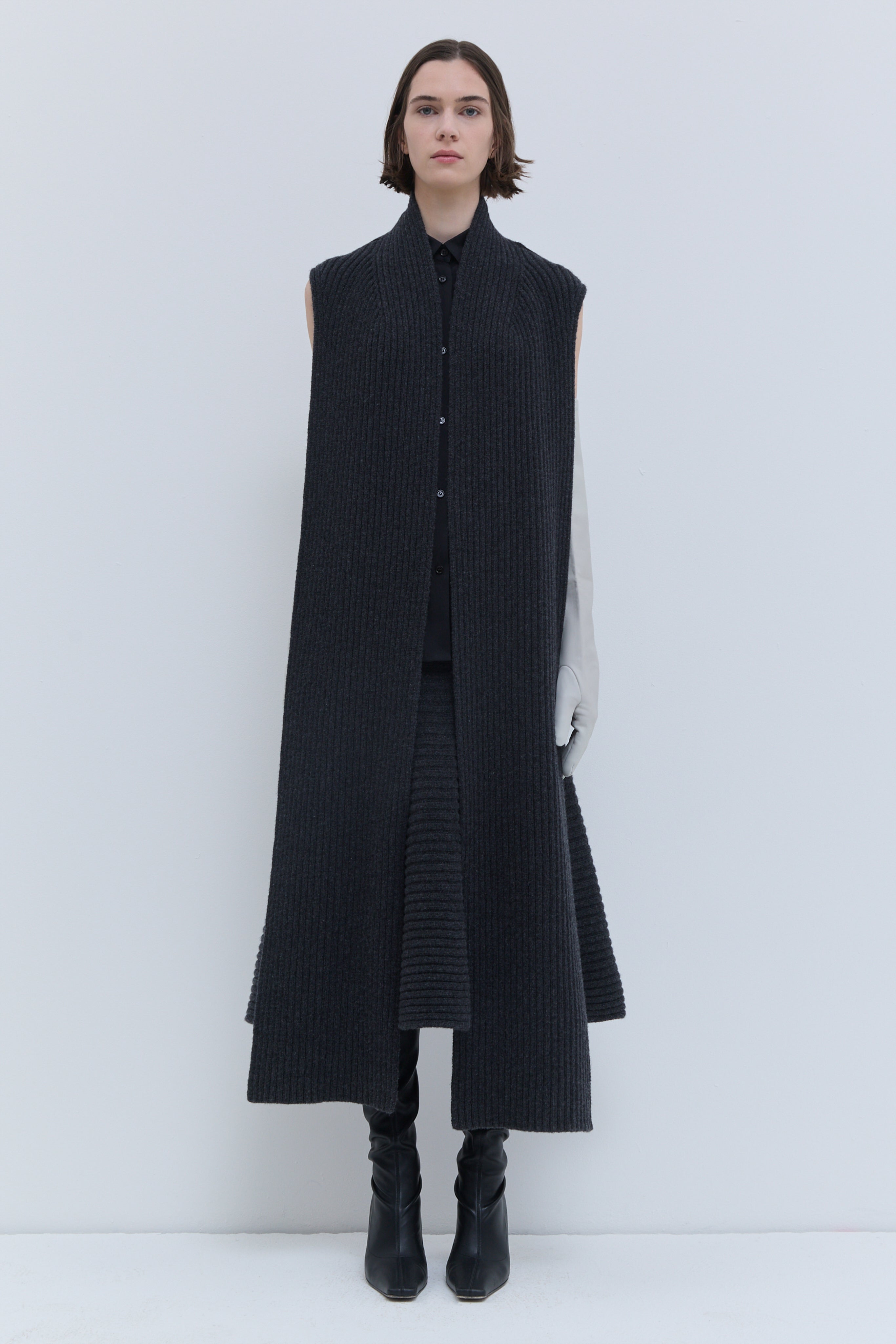 Christian Wijnants Kadija charcoal ribbed knit scarf with shawl collar