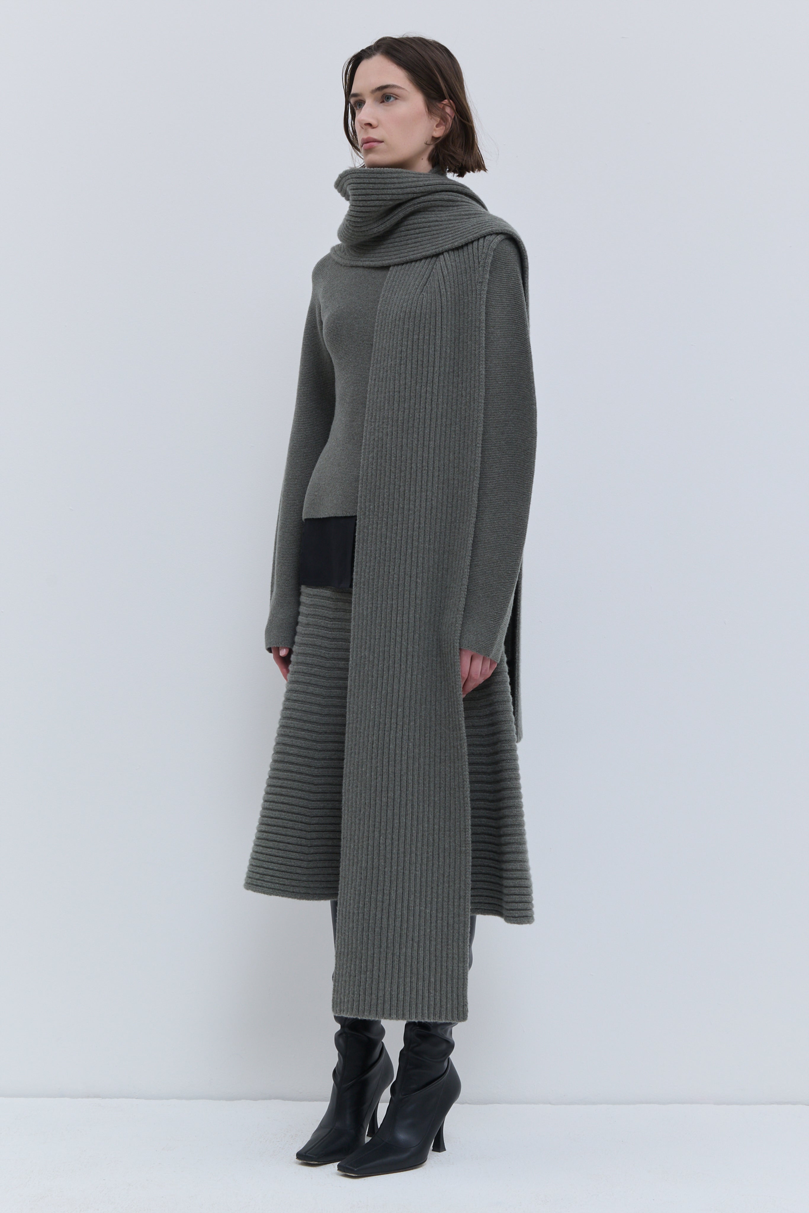 Christian Wijnants laurel melange ribbed knit scarf with elongated panels