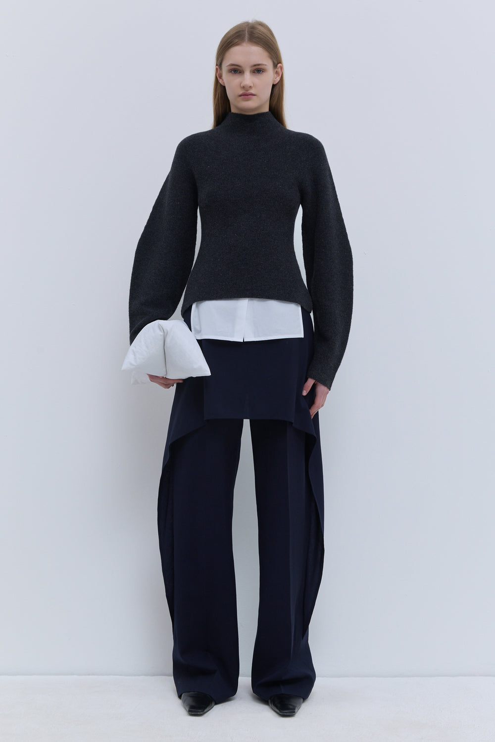 Kadika Round Sleeve Knit