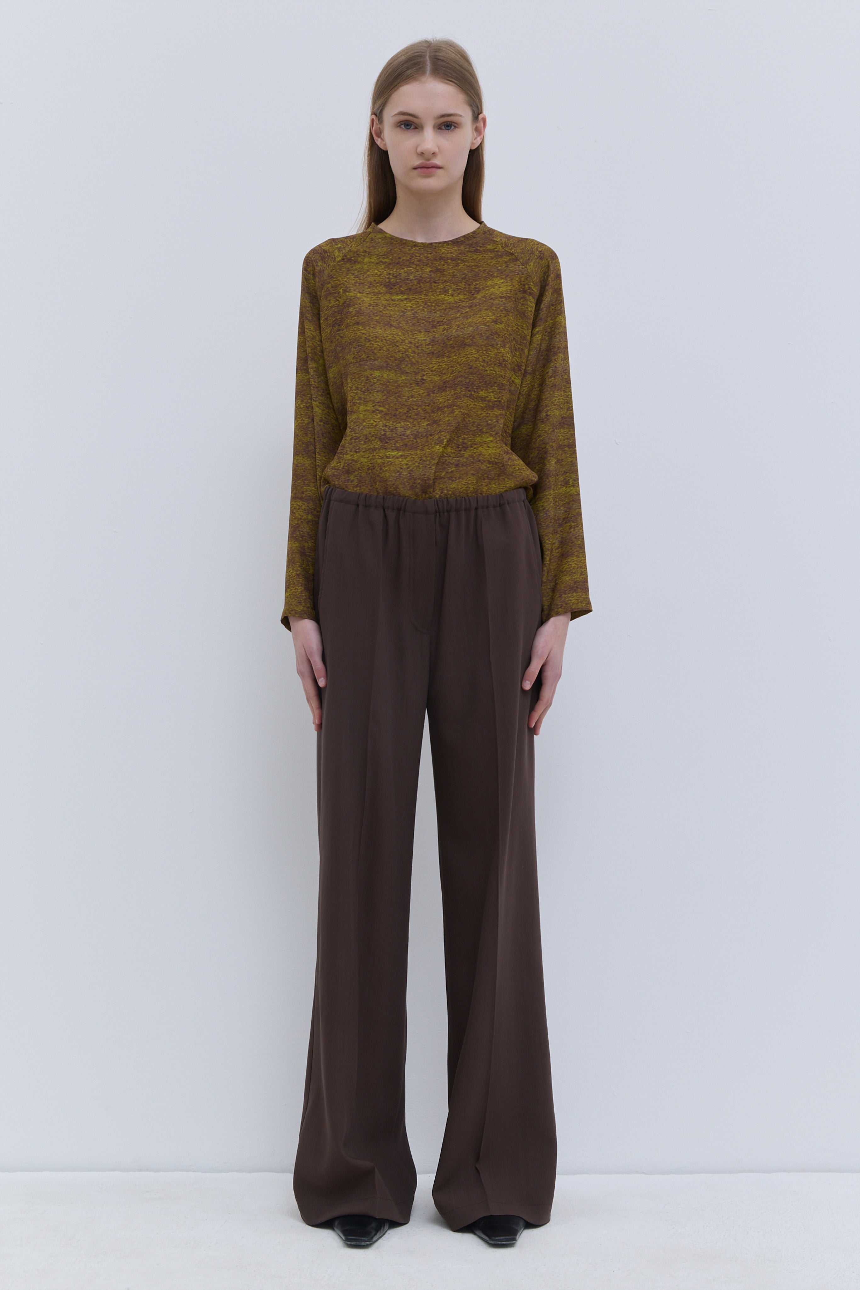 Christian Wijnants Pune chestnut virgin wool straight-leg trousers with elasticated waistband, front view