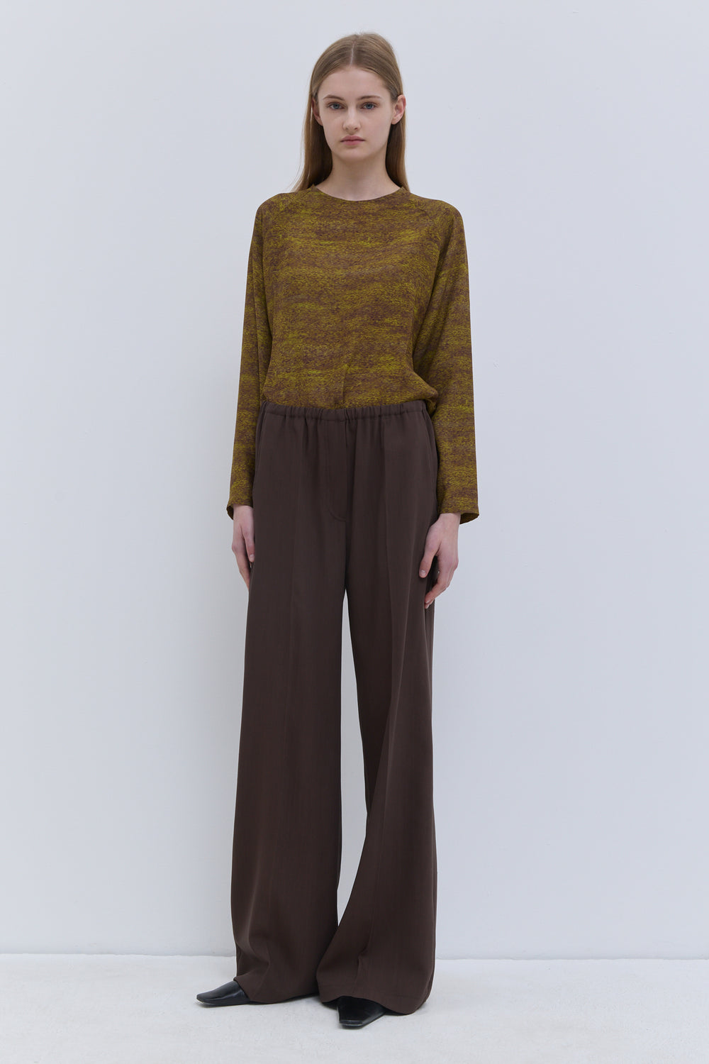 Christian Wijnants chestnut straight-leg trousers in virgin wool with front crease detail