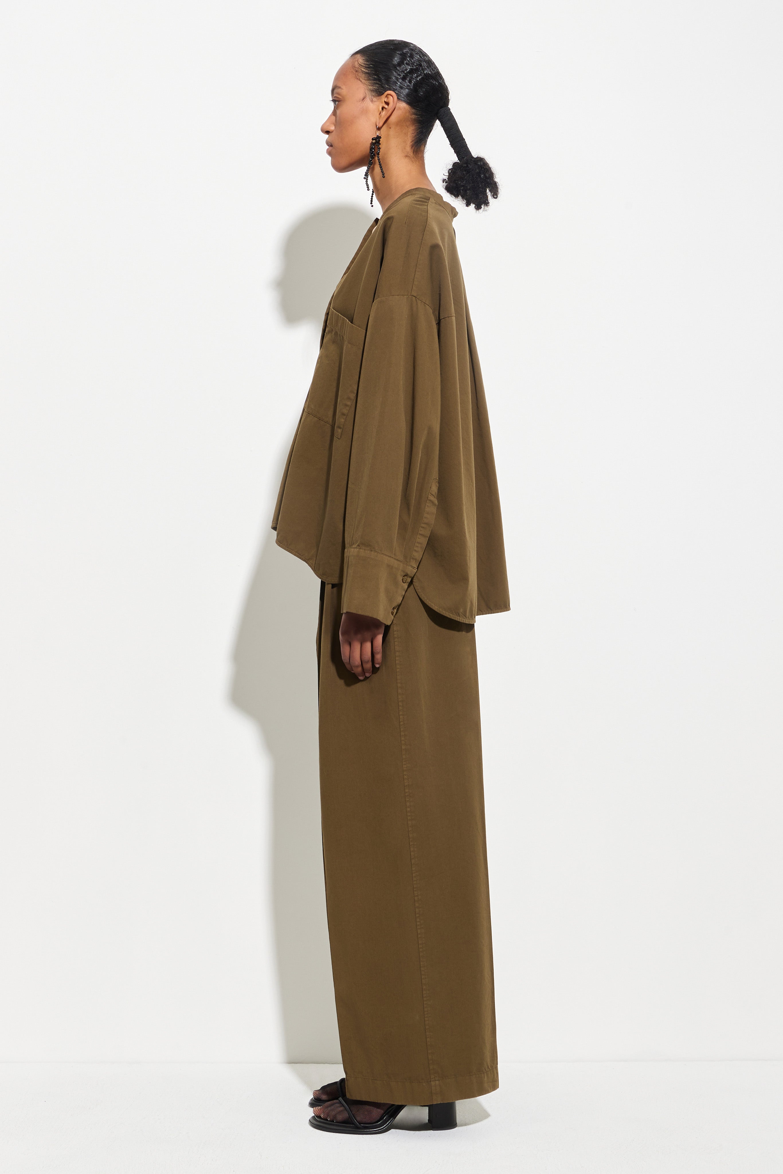 SALE⭐︎ 【新品未使用】christian wijnants ネイビー シャツ Christian Wijnants(クリスチャン・ワイナンツ) / Boxy Cropped