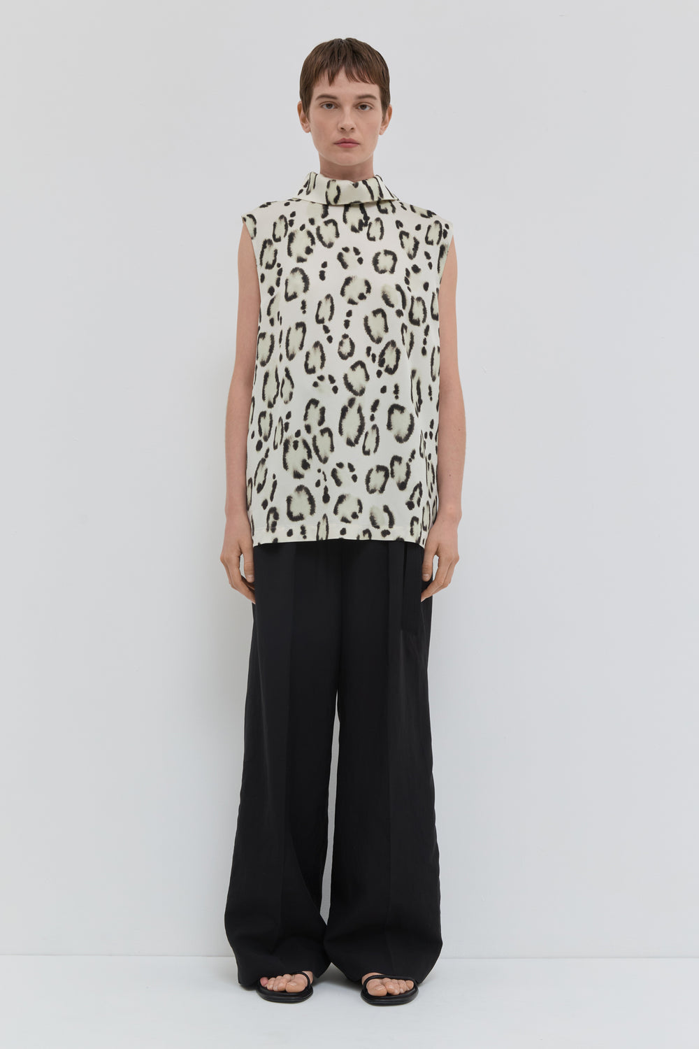 Tikolas Sleeveless Top