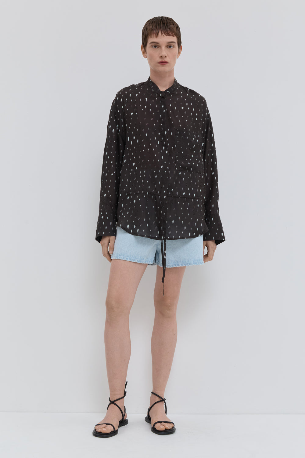 Tubi Loose Shirt