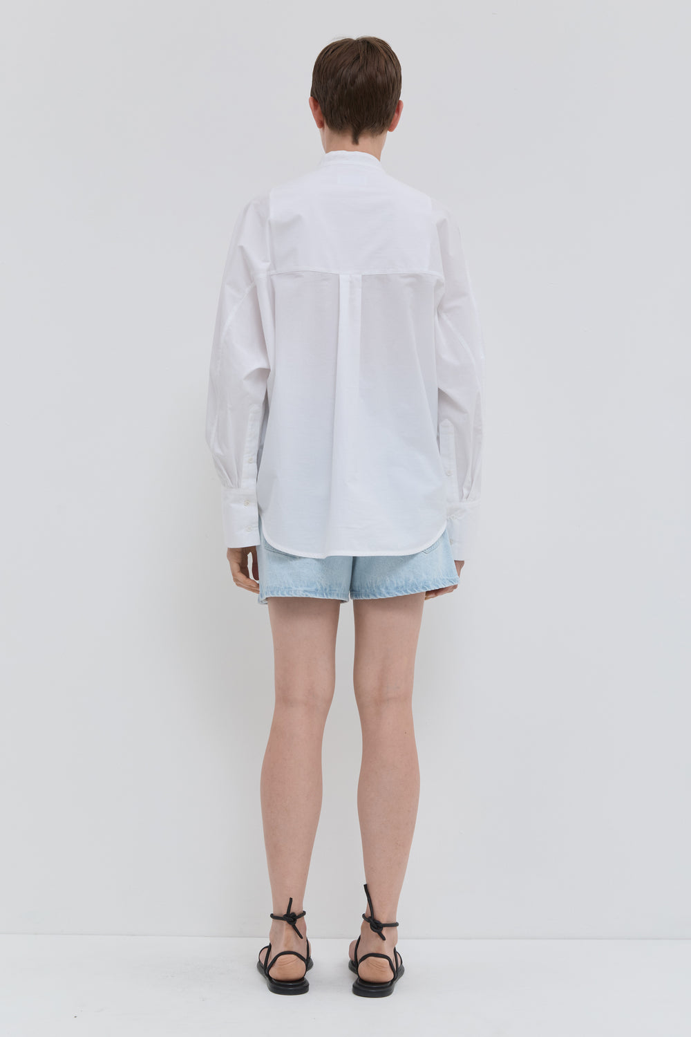 White loose fit shirt in Japanese organic cotton with balloon sleeves back