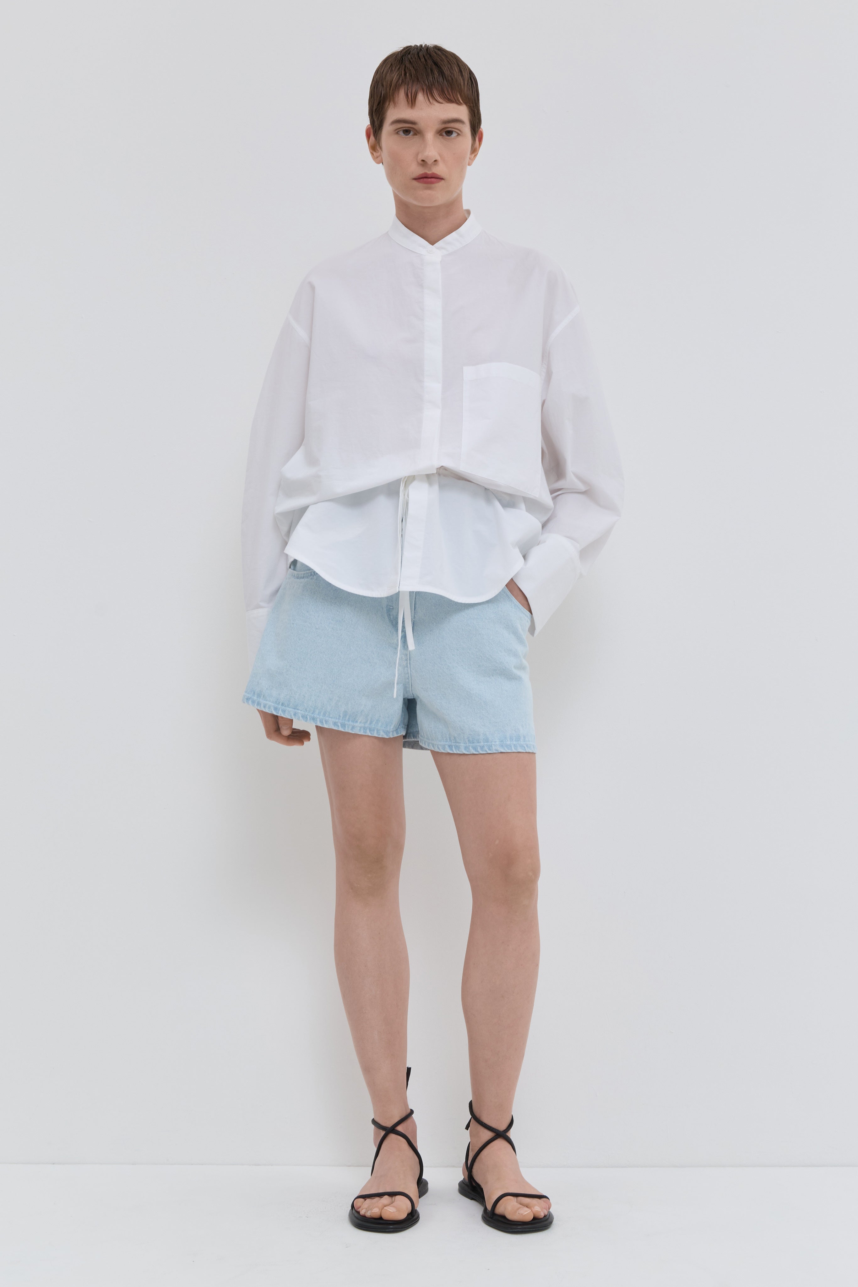 White loose fit shirt in Japanese organic cotton with balloon sleeves