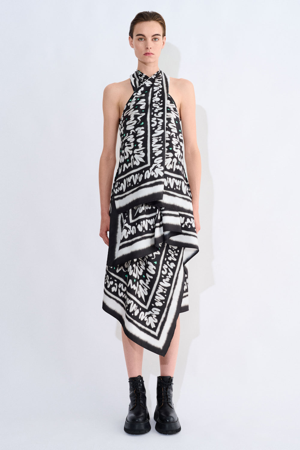 Tumbaia Scarf Top