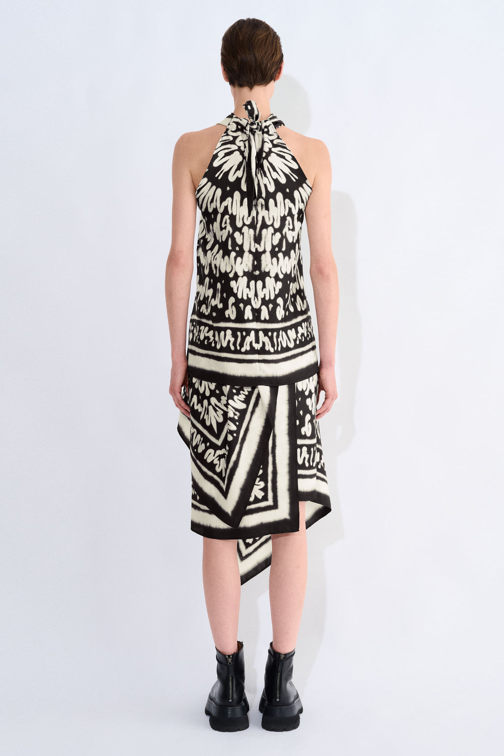 Tumbaia Scarf Top
