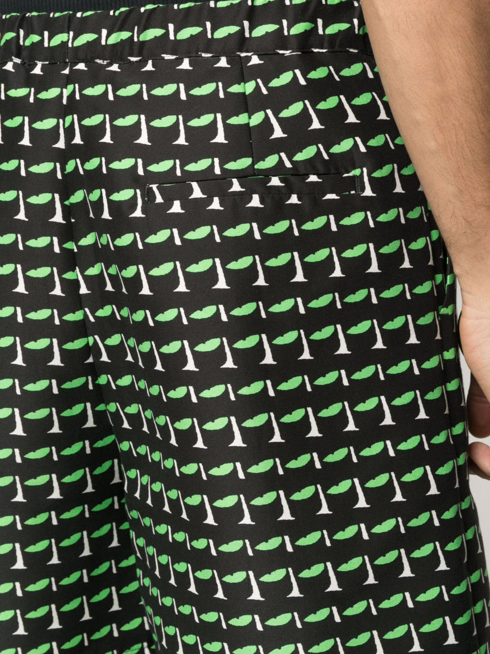 Pablo Elastic Waistband Shorts